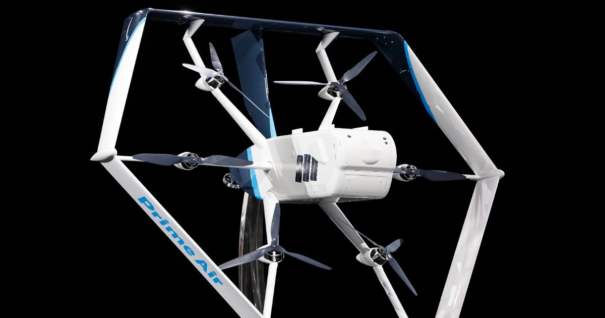 美國聯邦航空局批准了亞馬遜的小型無人機，開始試用空運